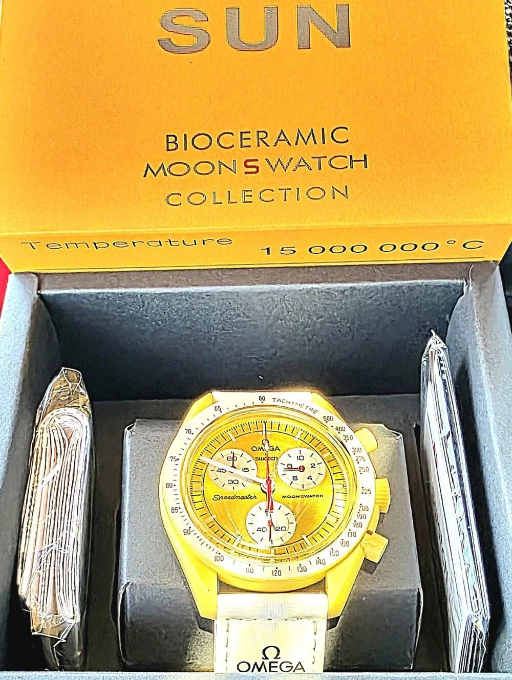 Swatch x Omega Bioceramic MoonSwatch 